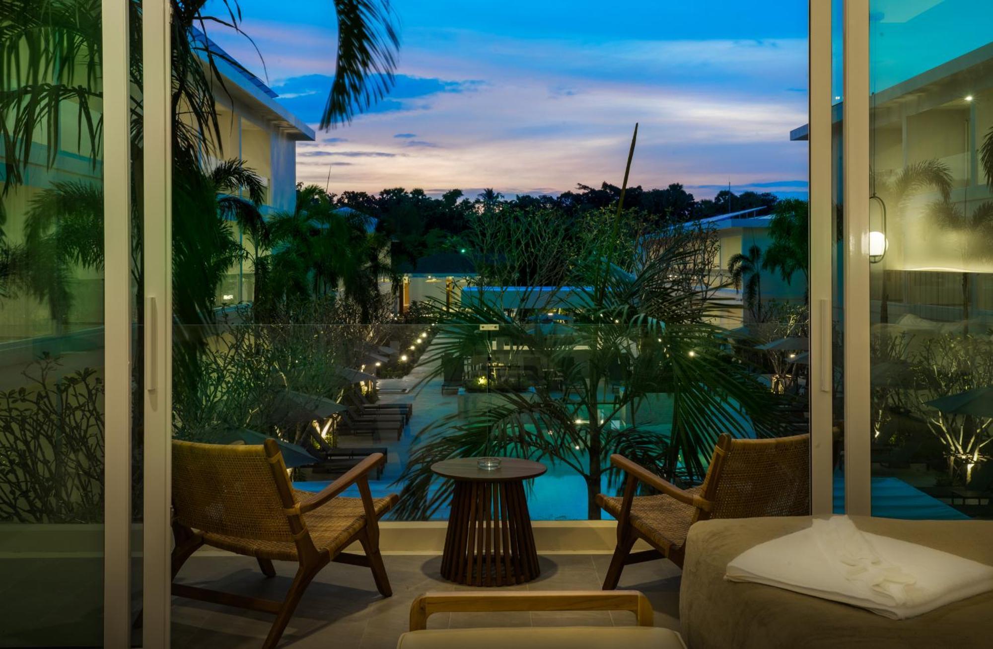 קטה ביץ' Niranapa Boutique Resort מראה חיצוני תמונה