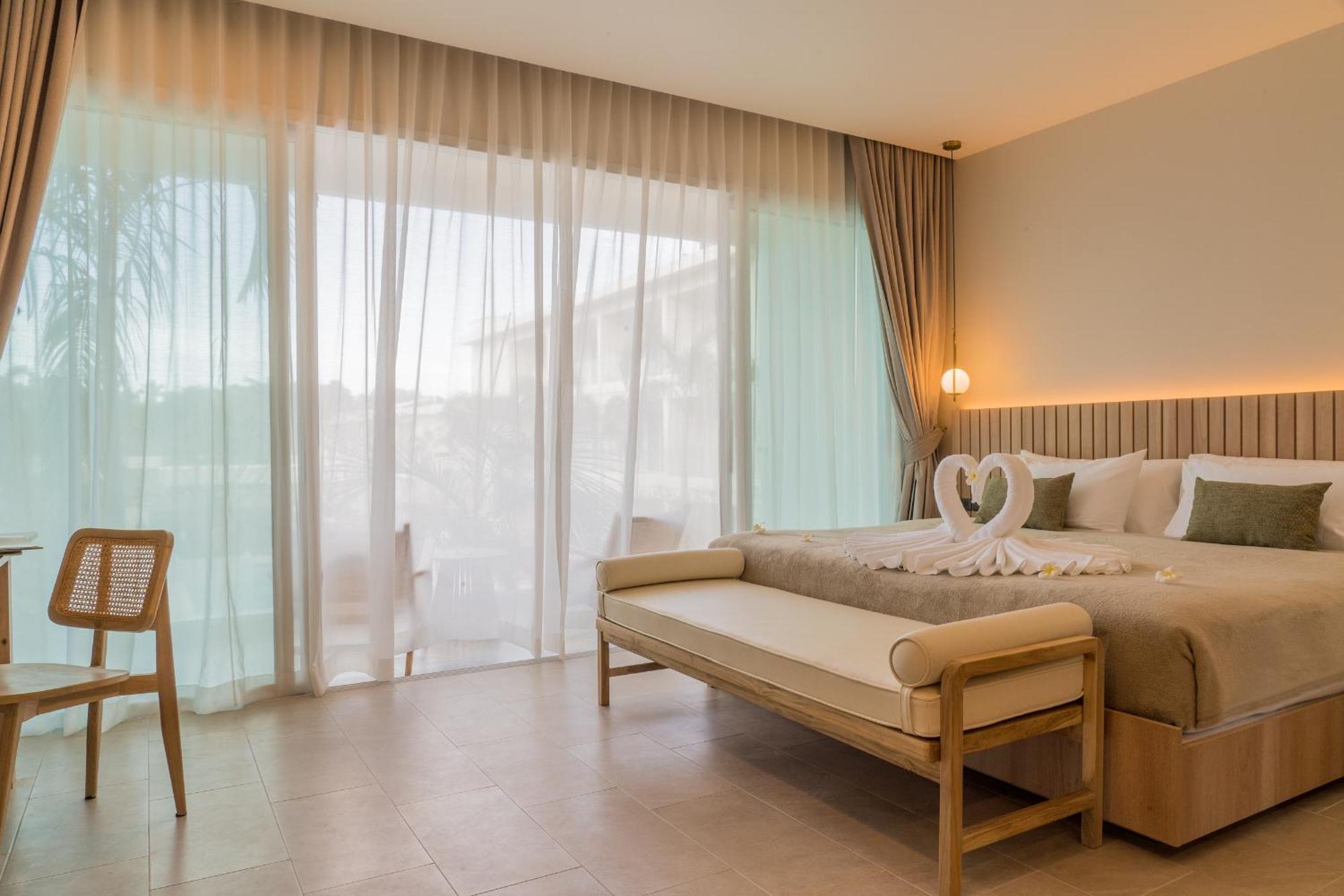 קטה ביץ' Niranapa Boutique Resort מראה חיצוני תמונה