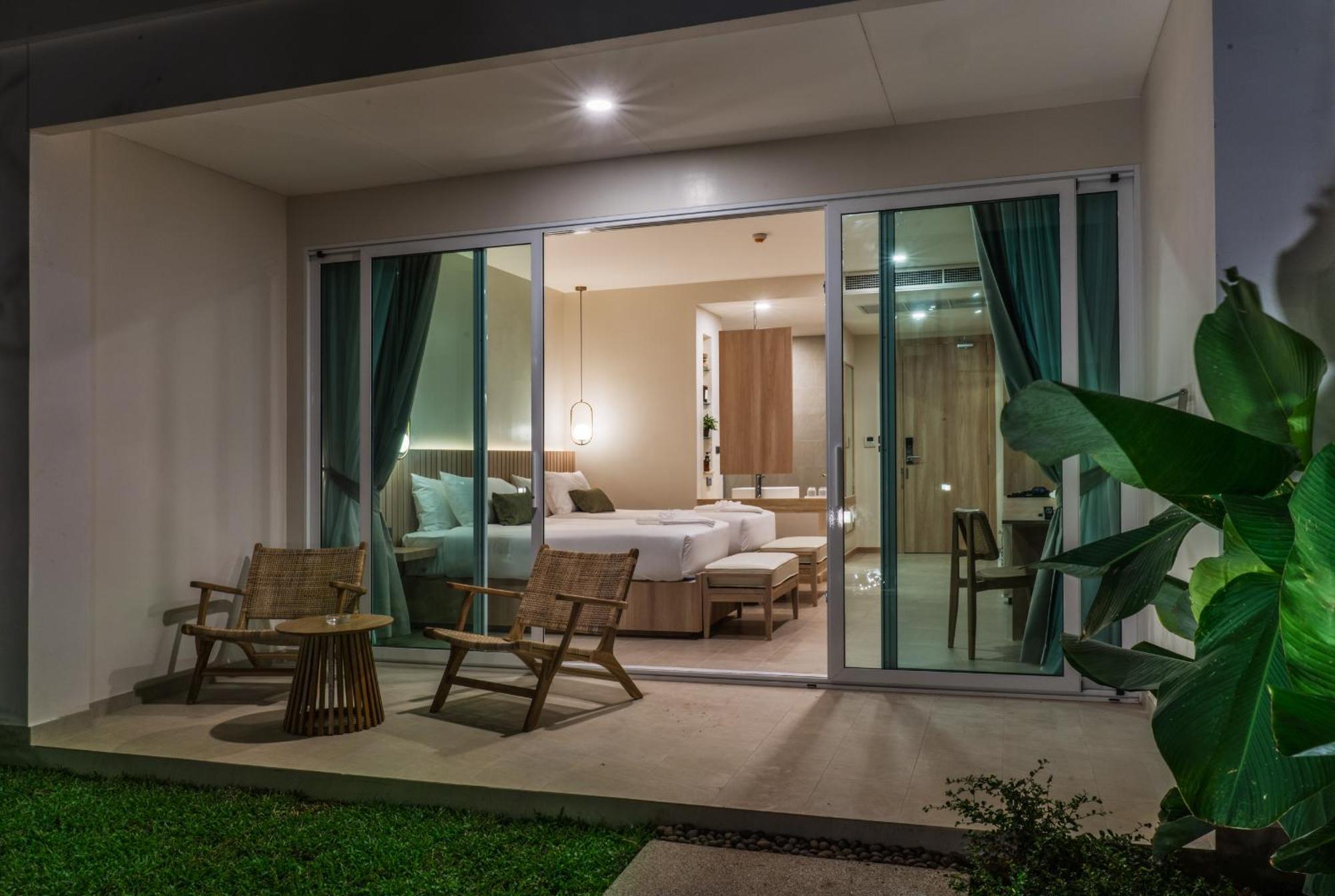 קטה ביץ' Niranapa Boutique Resort מראה חיצוני תמונה