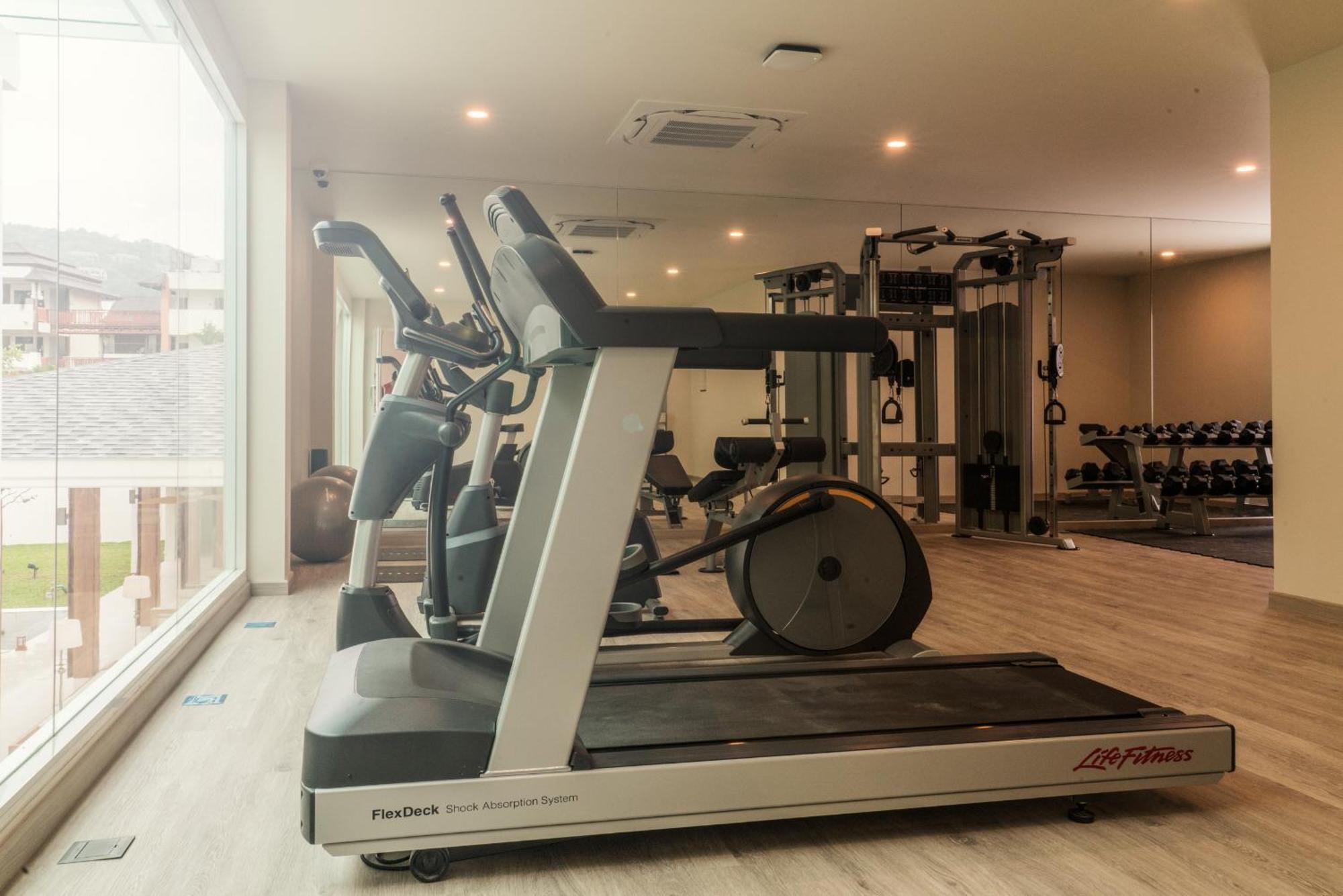 קטה ביץ' Niranapa Boutique Resort מראה חיצוני תמונה