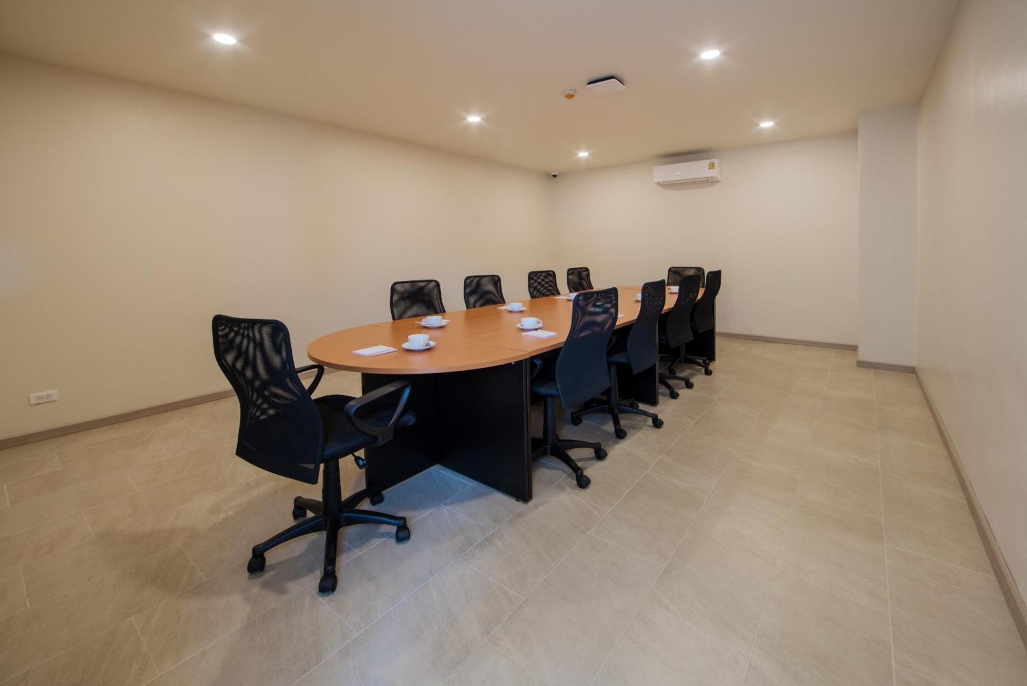 קטה ביץ' Niranapa Boutique Resort מראה חיצוני תמונה