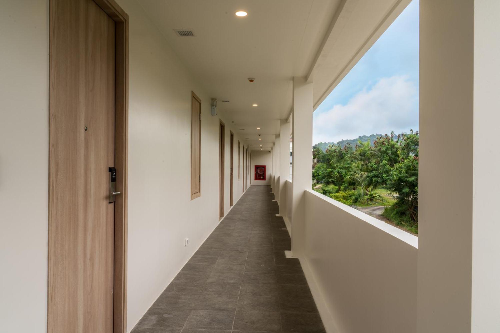 קטה ביץ' Niranapa Boutique Resort מראה חיצוני תמונה