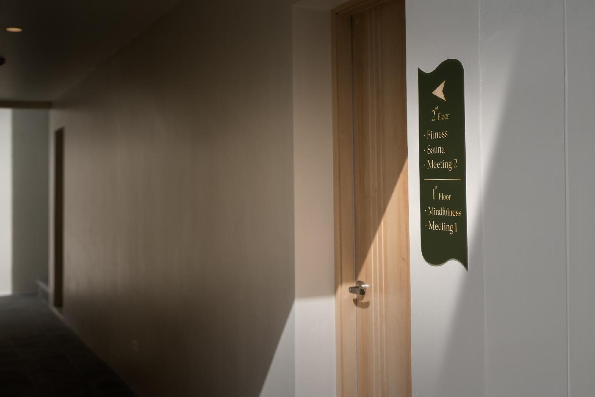 קטה ביץ' Niranapa Boutique Resort מראה חיצוני תמונה