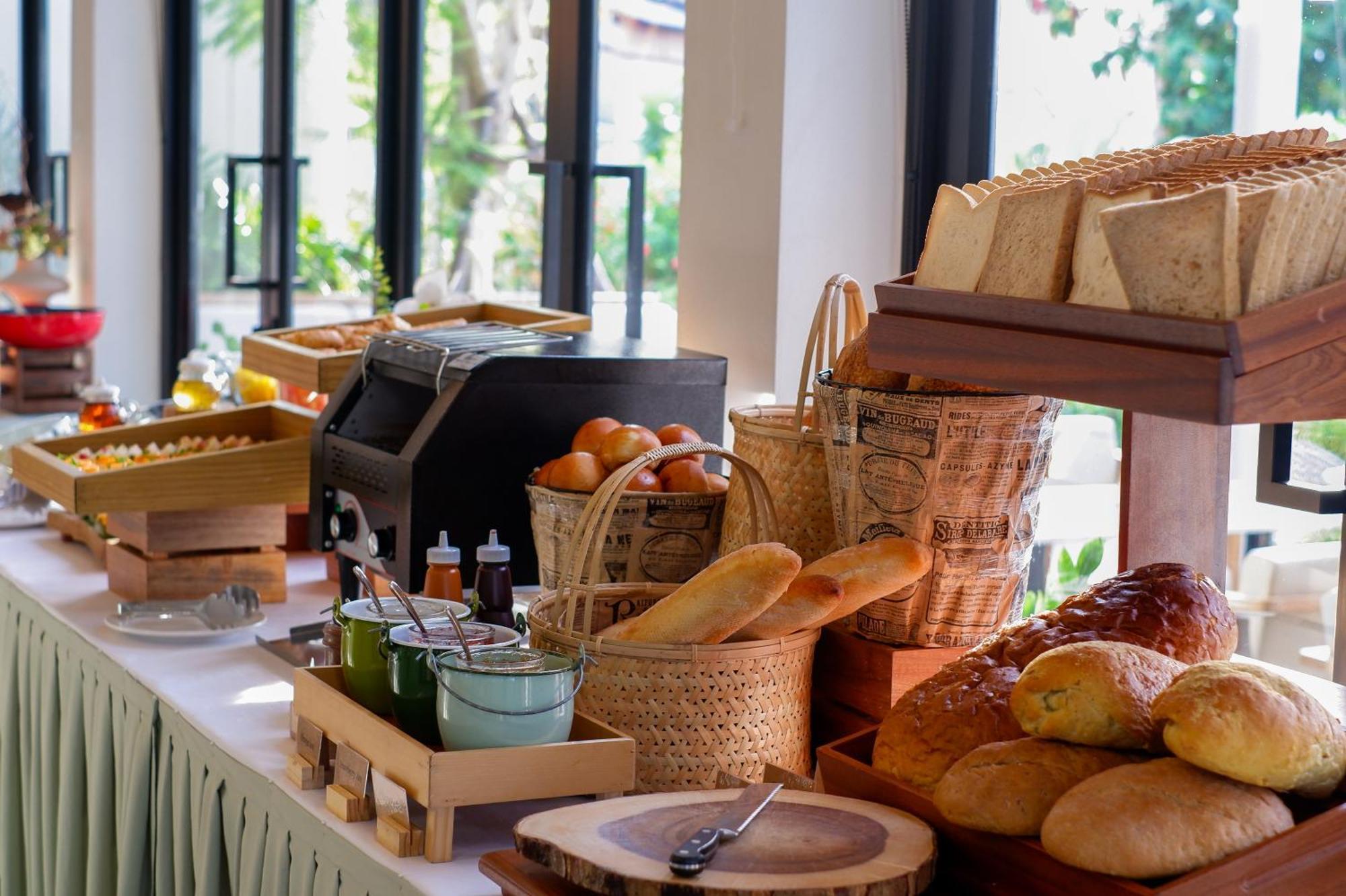 קטה ביץ' Niranapa Boutique Resort מראה חיצוני תמונה